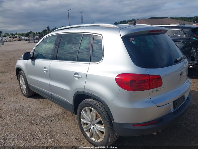 2013 Volkswagen Tiguan Se მანქანა იყიდება აუქციონზე, vin: WVGBV7AXXDW519926, აუქციონის ნომერი: 46118329