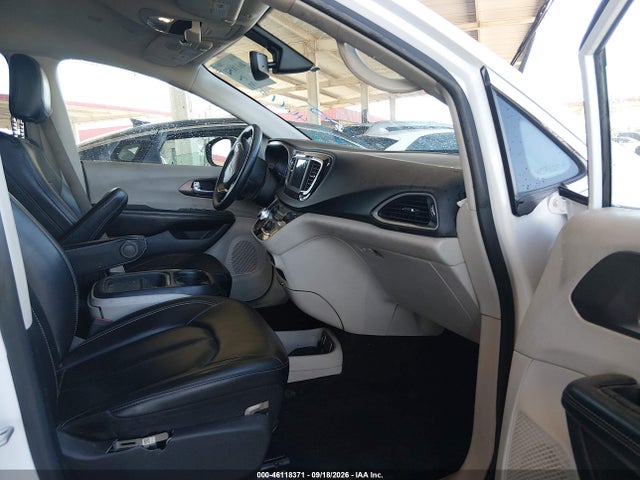 46118371 :رقم المزاد ، 2C4RC1DG6LR182132 vin ، 2020 Chrysler Voyager Lxi مزاد بيع