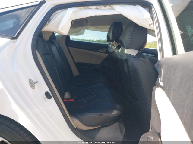 46118396 :رقم المزاد ، 19XFC2F71HE227427 vin ، 2017 Honda Civic Ex مزاد بيع