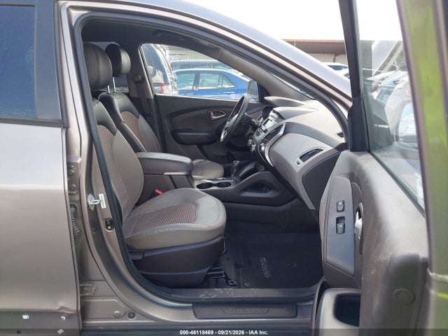 2011 Hyundai Tucson Gls მანქანა იყიდება აუქციონზე, vin: KM8JU3ACXBU300817, აუქციონის ნომერი: 46118469