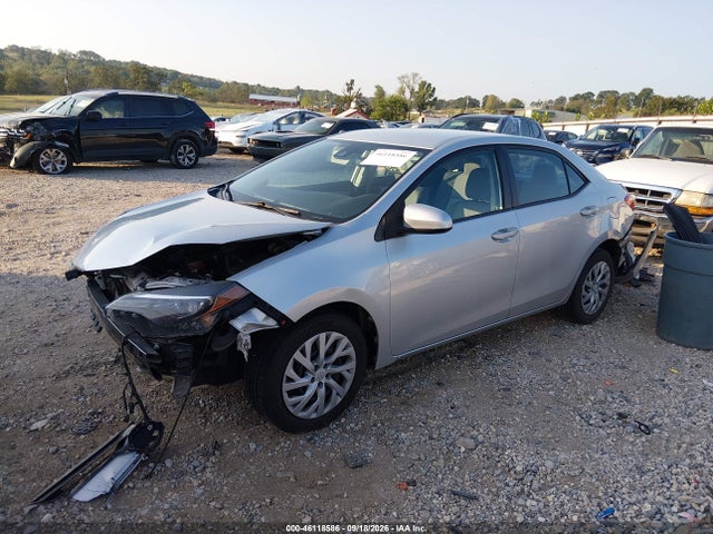 2017 Toyota Corolla Le მანქანა იყიდება აუქციონზე, vin: 5YFBURHEXHP735295, აუქციონის ნომერი: 46118586
