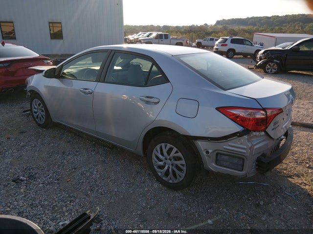 2017 Toyota Corolla Le მანქანა იყიდება აუქციონზე, vin: 5YFBURHEXHP735295, აუქციონის ნომერი: 46118586