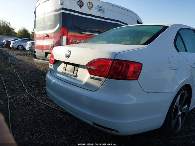 Продажа на аукционе авто 2011 Volkswagen Jetta 2.5l Sel, vin: 3VWLX7AJ9BM003842, номер лота: 46118598