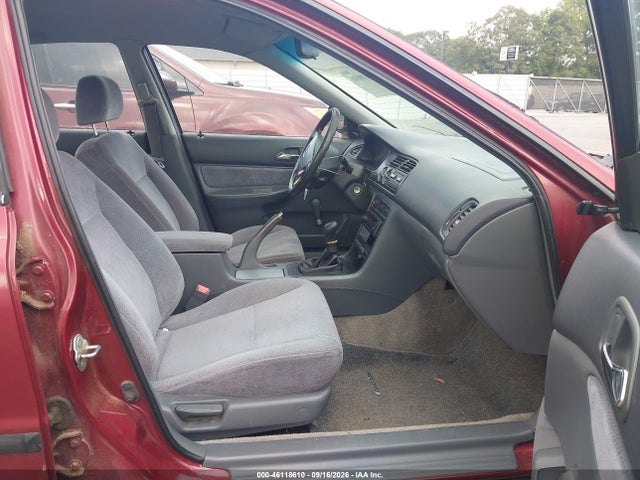 46118610 :رقم المزاد ، 1HGCD5525SA165839 vin ، 1995 Honda Accord Dx مزاد بيع