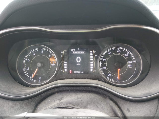 46118611 :رقم المزاد ، 1C4PJMCB0KD368531 vin ، 2019 Jeep Cherokee Latitude 4x4 مزاد بيع