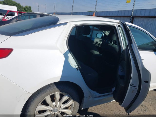 2015 Kia Optima Lx მანქანა იყიდება აუქციონზე, vin: 5XXGM4A72FG426835, აუქციონის ნომერი: 46118677