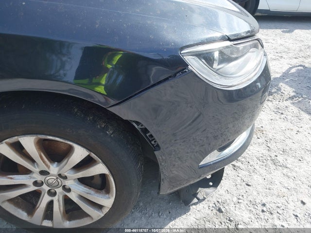 1C3CCCAB8GN179055 Chrysler 200 Limited Platinum