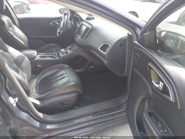 1C3CCCAB8GN179055 Chrysler 200 Limited Platinum