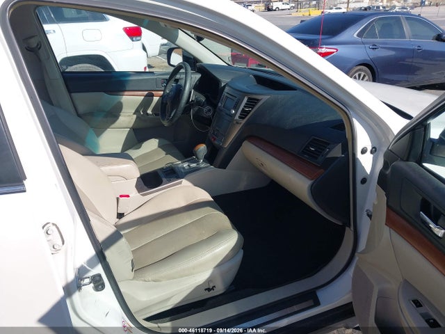 Продаж на аукціоні авто 2014 Subaru Outback 2.5i Limited, vin: 4S4BRCKC5E3215608, номер лоту: 46118719