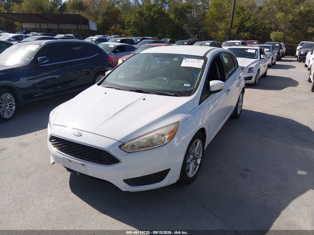 Ford FOCUS SE 2016 1FADP3K21GL213745 Image 2