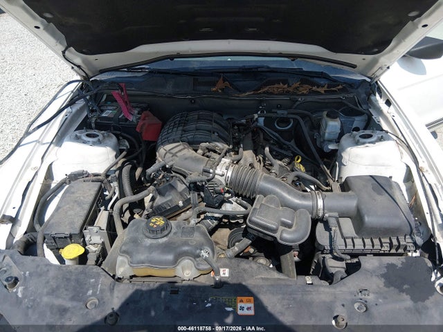 Продажа на аукционе авто 2012 Ford Mustang V6 Premium, vin: 1ZVBP8AM7C5210944, номер лота: 46118758