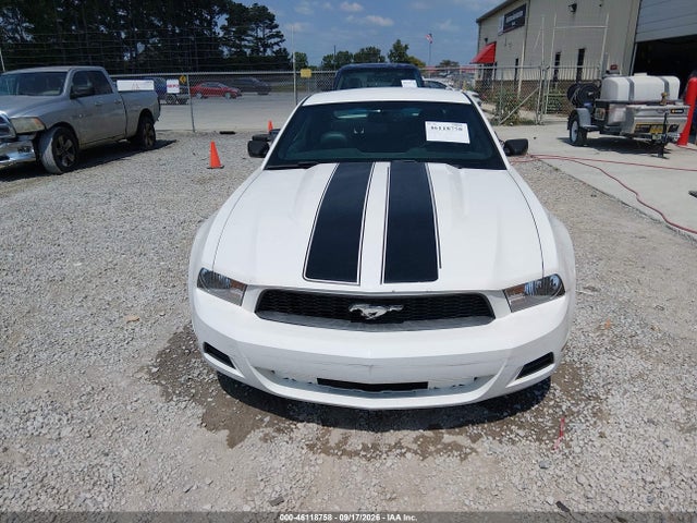 Продажа на аукционе авто 2012 Ford Mustang V6 Premium, vin: 1ZVBP8AM7C5210944, номер лота: 46118758