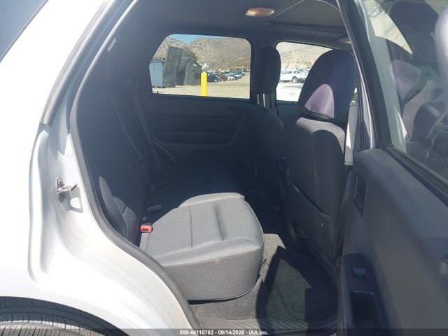 2011 Ford Escape Xlt მანქანა იყიდება აუქციონზე, vin: 1FMCU0DG4BKA33529, აუქციონის ნომერი: 46118782