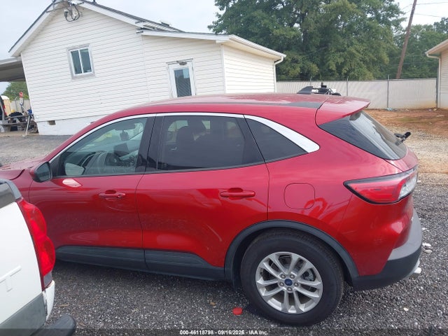 Продажа на аукционе авто 2021 Ford Escape Se, vin: 1FMCU0G60MUA09996, номер лота: 46118798
