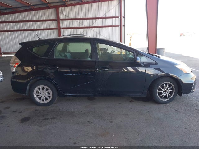 46118804 :رقم المزاد ، JTDZN3EU2D3289392 vin ، 2013 Toyota Prius V Three مزاد بيع