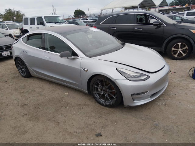 2018 Tesla Model 3 Long Range/performance მანქანა იყიდება აუქციონზე, vin: 5YJ3E1EB2JF093332, აუქციონის ნომერი: 46118822
