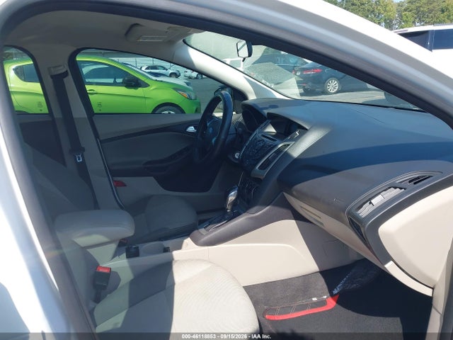 46118853 :رقم المزاد ، 1FADP3F20EL377821 vin ، 2014 Ford Focus Se مزاد بيع