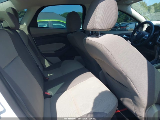 46118853 :رقم المزاد ، 1FADP3F20EL377821 vin ، 2014 Ford Focus Se مزاد بيع