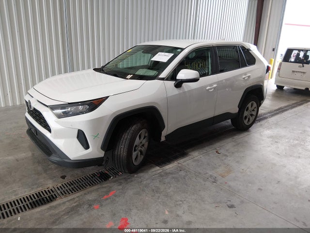 Toyota RAV4 LE 2022 2T3G1RFV6NW311406 Image 2