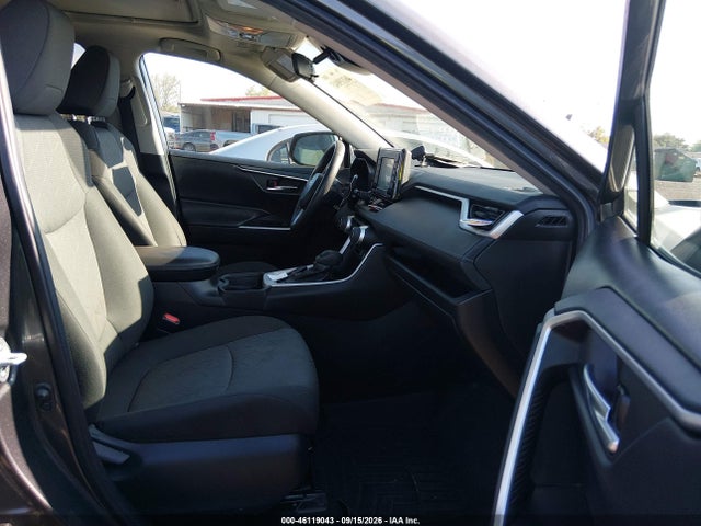 46119043 :رقم المزاد ، 2T3P1RFV7MC186254 vin ، 2021 Toyota Rav4 Xle مزاد بيع