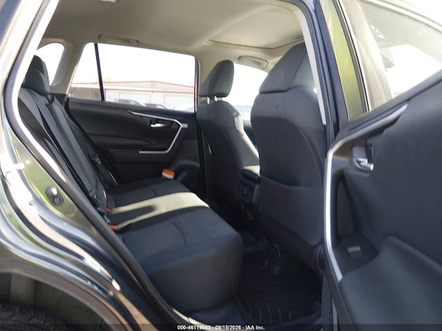 46119043 :رقم المزاد ، 2T3P1RFV7MC186254 vin ، 2021 Toyota Rav4 Xle مزاد بيع