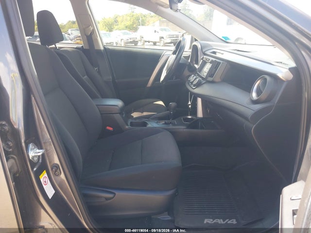 2017 Toyota Rav4 Le მანქანა იყიდება აუქციონზე, vin: JTMBFREV0HJ703359, აუქციონის ნომერი: 46119054