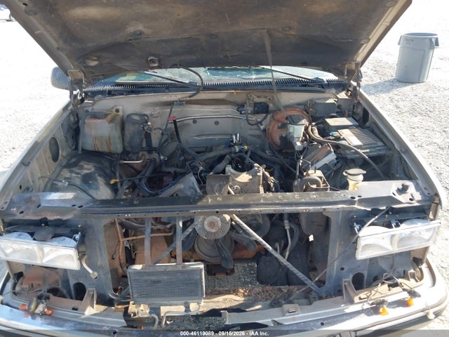 Продаж на аукціоні авто 1998 Chevrolet C1500 Fleetside, vin: 2GCEC19R5W1166015, номер лоту: 46119089