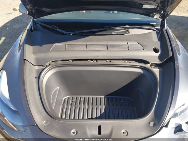 Продаж на аукціоні авто 2024 Tesla Model Y Long Range Dual Motor All-wheel Drive, vin: 7SAYGDEE1RA308304, номер лоту: 46119144