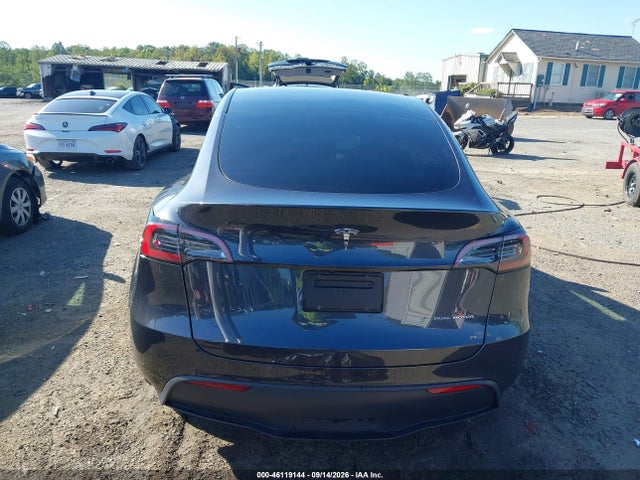 Продаж на аукціоні авто 2024 Tesla Model Y Long Range Dual Motor All-wheel Drive, vin: 7SAYGDEE1RA308304, номер лоту: 46119144