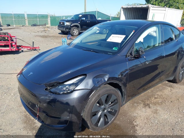 Продаж на аукціоні авто 2024 Tesla Model Y Long Range Dual Motor All-wheel Drive, vin: 7SAYGDEE1RA308304, номер лоту: 46119144
