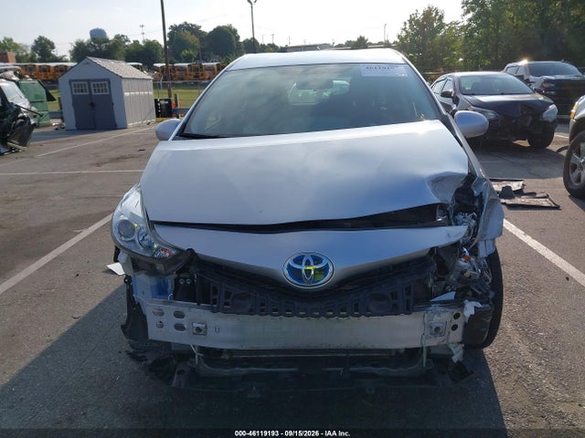 46119193 :رقم المزاد ، JTDZN3EU8HJ055811 vin ، 2017 Toyota Prius V Three مزاد بيع
