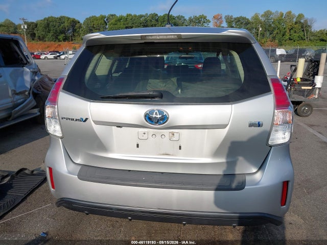 46119193 :رقم المزاد ، JTDZN3EU8HJ055811 vin ، 2017 Toyota Prius V Three مزاد بيع