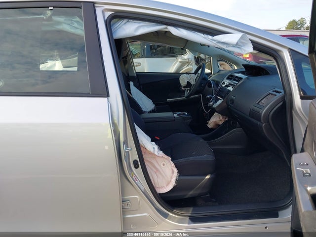 46119193 :رقم المزاد ، JTDZN3EU8HJ055811 vin ، 2017 Toyota Prius V Three مزاد بيع