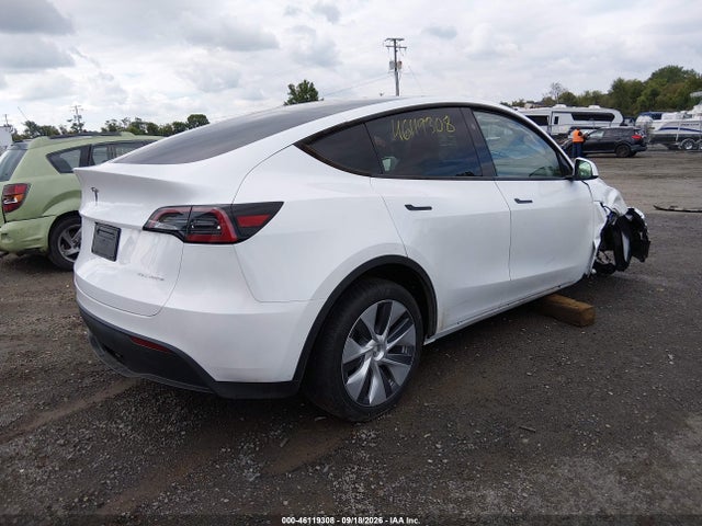 Продаж на аукціоні авто 2024 Tesla Model Y Long Range Dual Motor All-wheel Drive, vin: 7SAYGDEE2RA250607, номер лоту: 46119308