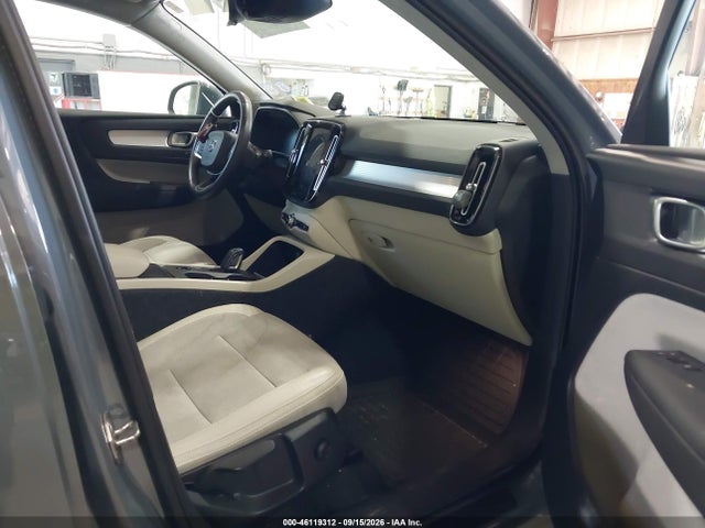 Aukcja sprzedaży 2020 Volvo Xc40 T5 Momentum, vin: YV4162UK7L2255857, numer aukcji: 46119312