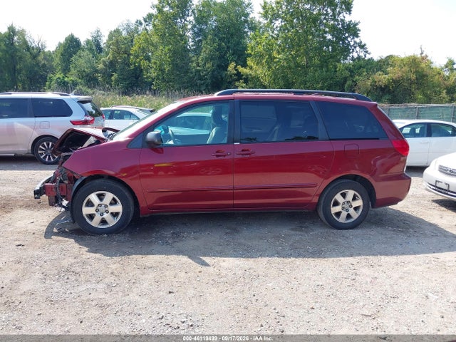 2010 Toyota Sienna Le მანქანა იყიდება აუქციონზე, vin: 5TDKK4CC8AS343203, აუქციონის ნომერი: 46119499