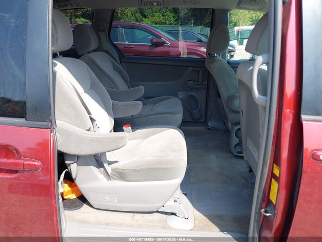 2010 Toyota Sienna Le მანქანა იყიდება აუქციონზე, vin: 5TDKK4CC8AS343203, აუქციონის ნომერი: 46119499