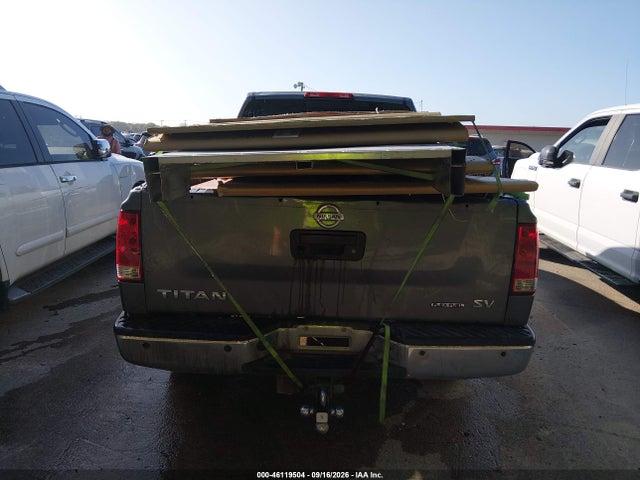 46119504 :رقم المزاد ، 1N6BA0CA3FN511429 vin ، 2015 Nissan Titan Sv مزاد بيع