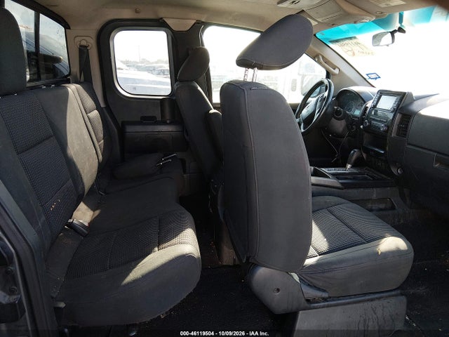 46119504 :رقم المزاد ، 1N6BA0CA3FN511429 vin ، 2015 Nissan Titan Sv مزاد بيع