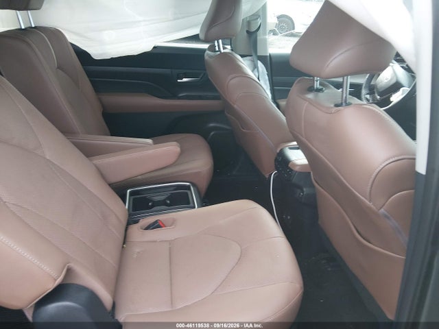Aukcja sprzedaży 2025 Toyota Grand Highlander Platinum, vin: 5TDAAAB59SS083248, numer aukcji: 46119538