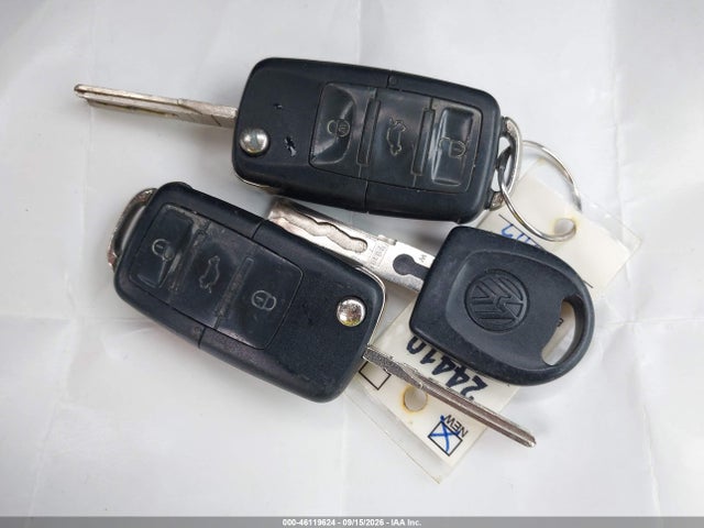2004 Volkswagen New Beetle Gls 2.0l მანქანა იყიდება აუქციონზე, vin: 3VWCK31C84M412717, აუქციონის ნომერი: 46119624