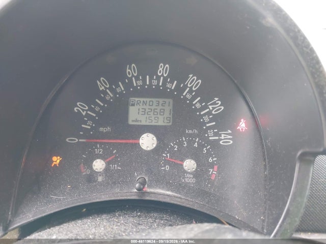 2004 Volkswagen New Beetle Gls 2.0l მანქანა იყიდება აუქციონზე, vin: 3VWCK31C84M412717, აუქციონის ნომერი: 46119624