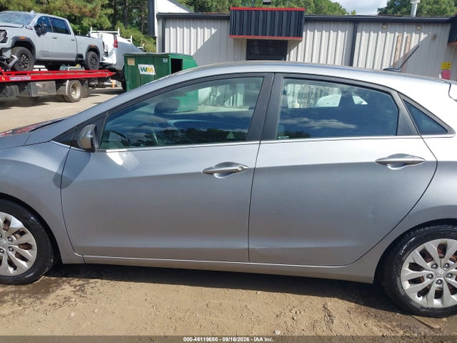 2016 Hyundai Elantra Gt მანქანა იყიდება აუქციონზე, vin: KMHD35LH1GU252961, აუქციონის ნომერი: 46119650