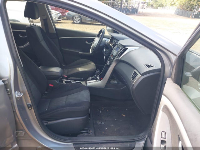 2016 Hyundai Elantra Gt მანქანა იყიდება აუქციონზე, vin: KMHD35LH1GU252961, აუქციონის ნომერი: 46119650