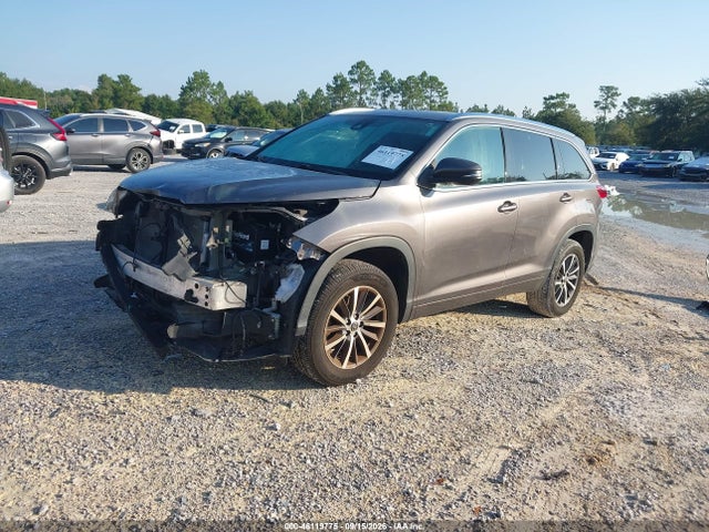 46119775 :رقم المزاد ، 5TDKZRFH8JS535415 vin ، 2018 Toyota Highlander Xle مزاد بيع
