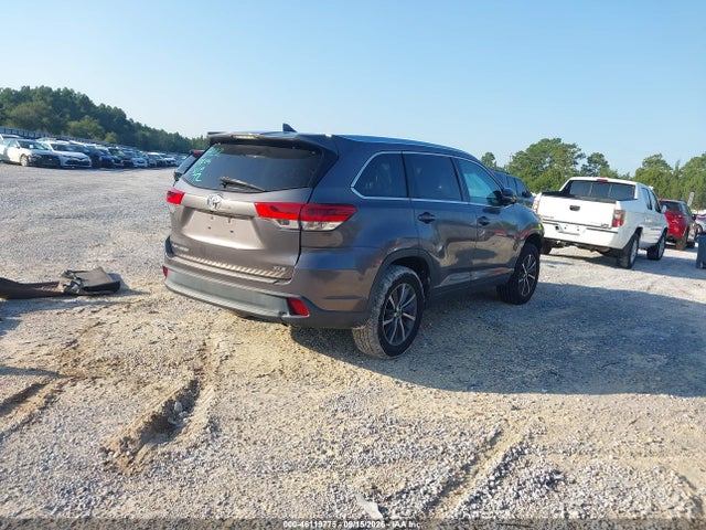 46119775 :رقم المزاد ، 5TDKZRFH8JS535415 vin ، 2018 Toyota Highlander Xle مزاد بيع