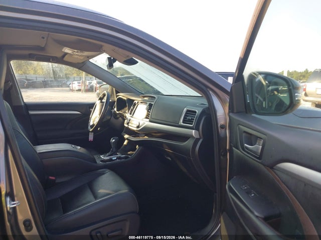 46119775 :رقم المزاد ، 5TDKZRFH8JS535415 vin ، 2018 Toyota Highlander Xle مزاد بيع