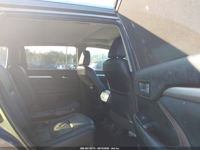 46119775 :رقم المزاد ، 5TDKZRFH8JS535415 vin ، 2018 Toyota Highlander Xle مزاد بيع