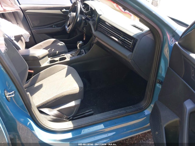 2025 Volkswagen Jetta 1.5t Sport მანქანა იყიდება აუქციონზე, vin: 3VWBX7BU1SM032434, აუქციონის ნომერი: 46119786