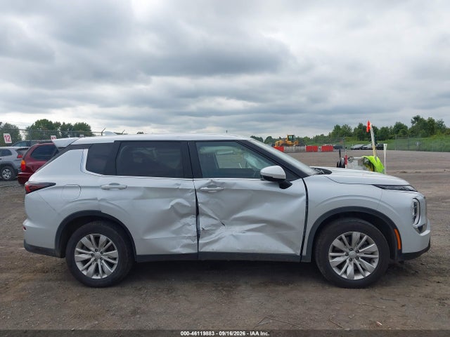 46119883 :رقم المزاد ، JA4J4UA88SZ055146 vin ، 2025 Mitsubishi Outlander Es 2.5 S-awc مزاد بيع